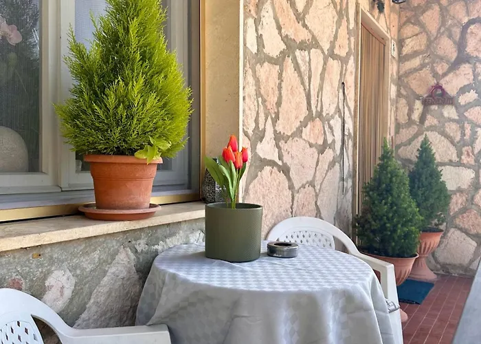 ゲストハウス La Dimora Dei Nonni *